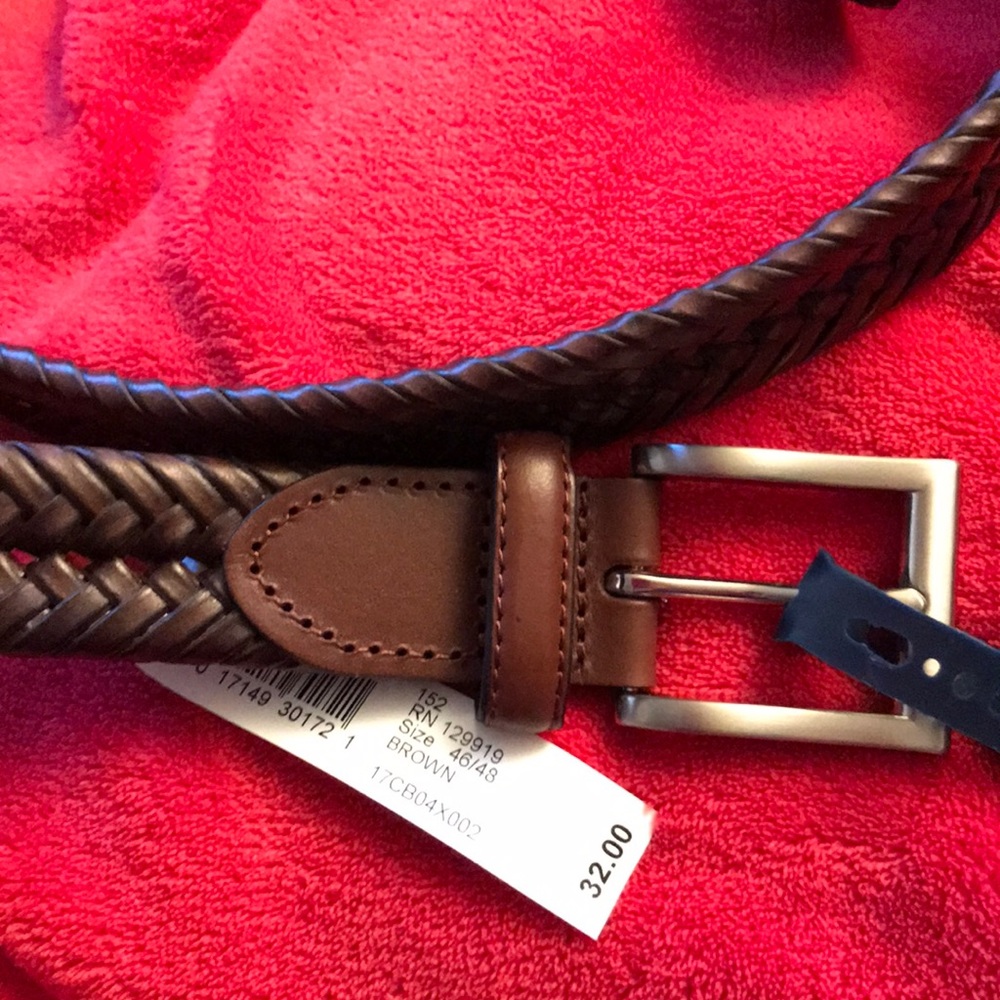 New with tags Croft & Barrow size 46-48 men’s Woven brown leather braided belt
